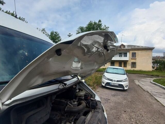 Белый Мерседес Sprinter, объемом двигателя 2.2 л и пробегом 80 тыс. км за 14000 $, фото 1 на Automoto.ua