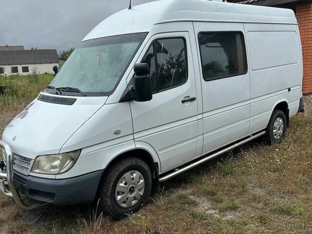 Білий Мерседес Sprinter, об'ємом двигуна 2.7 л та пробігом 350 тис. км за 8300 $, фото 1 на Automoto.ua
