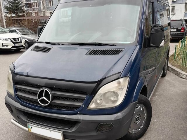 Белый Мерседес Sprinter, объемом двигателя 2.5 л и пробегом 750 тыс. км за 10000 $, фото 1 на Automoto.ua