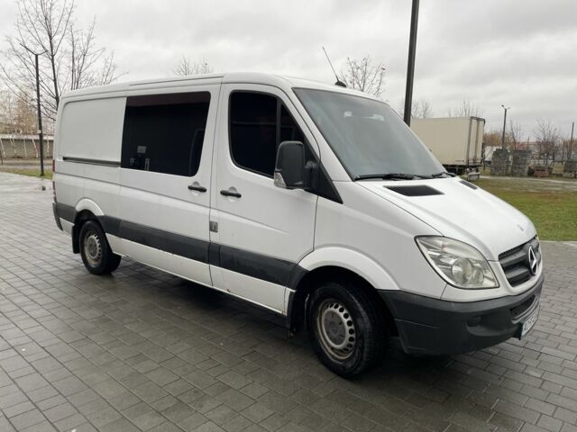Білий Мерседес Sprinter, об'ємом двигуна 2.1 л та пробігом 380 тис. км за 8000 $, фото 1 на Automoto.ua