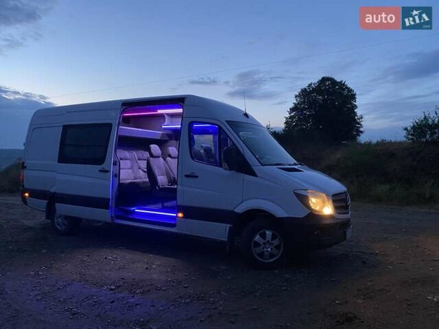 Белый Мерседес Sprinter, объемом двигателя 3 л и пробегом 80 тыс. км за 20000 $, фото 1 на Automoto.ua
