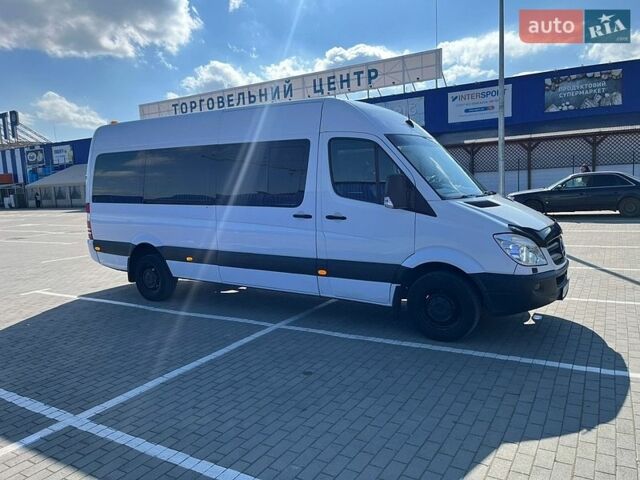 Білий Мерседес Sprinter, об'ємом двигуна 2.15 л та пробігом 888 тис. км за 12999 $, фото 1 на Automoto.ua