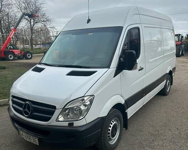 Білий Мерседес Sprinter, об'ємом двигуна 3 л та пробігом 420 тис. км за 18000 $, фото 1 на Automoto.ua