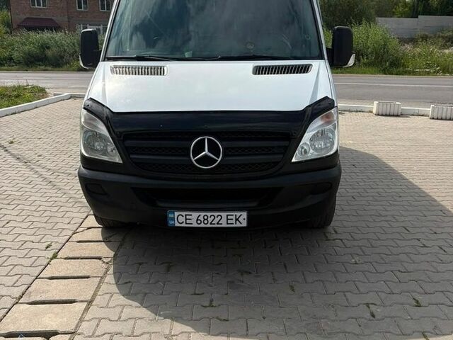 Белый Мерседес Sprinter, объемом двигателя 3 л и пробегом 820 тыс. км за 12999 $, фото 1 на Automoto.ua