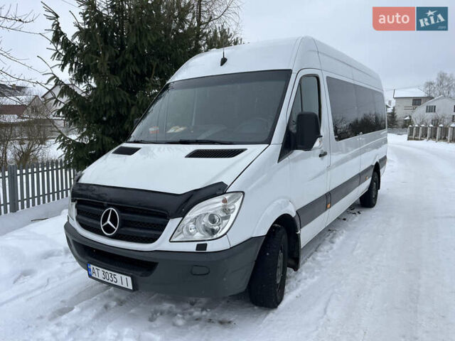 Белый Мерседес Sprinter, объемом двигателя 2.15 л и пробегом 888 тыс. км за 15000 $, фото 1 на Automoto.ua