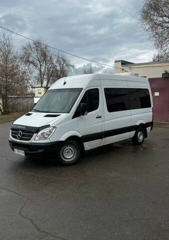 Белый Мерседес Sprinter, объемом двигателя 2.1 л и пробегом 400 тыс. км за 12700 $, фото 1 на Automoto.ua
