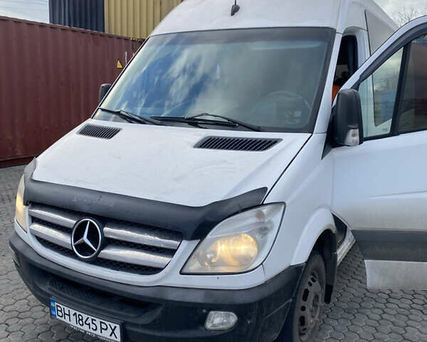 Белый Мерседес Sprinter, объемом двигателя 2.2 л и пробегом 486 тыс. км за 18980 $, фото 1 на Automoto.ua
