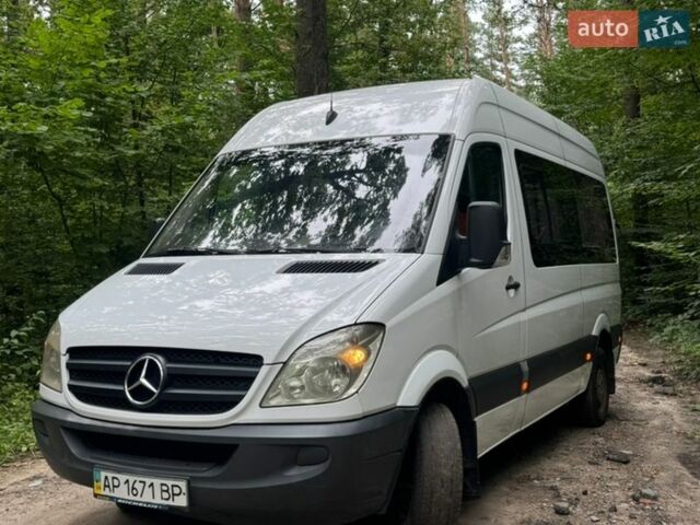 Белый Мерседес Sprinter, объемом двигателя 2.2 л и пробегом 480 тыс. км за 9999 $, фото 1 на Automoto.ua