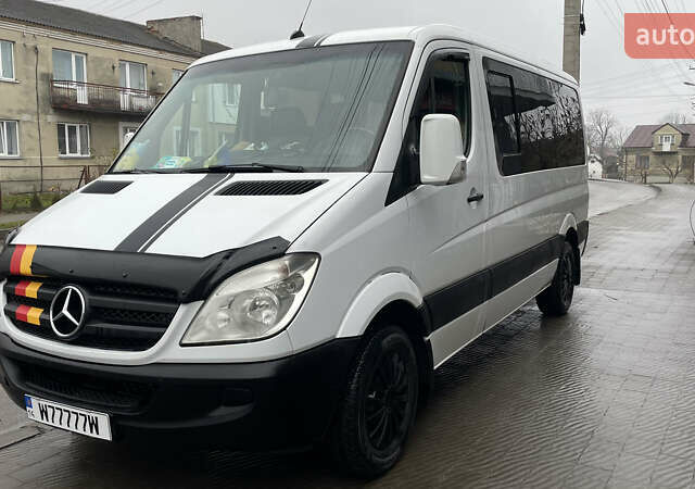 Белый Мерседес Sprinter, объемом двигателя 2.2 л и пробегом 600 тыс. км за 14999 $, фото 1 на Automoto.ua