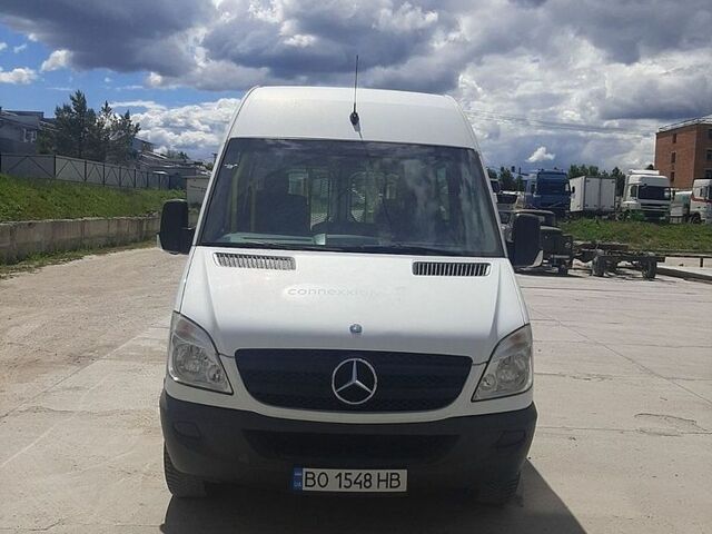Белый Мерседес Sprinter, объемом двигателя 2.14 л и пробегом 359 тыс. км за 23000 $, фото 1 на Automoto.ua