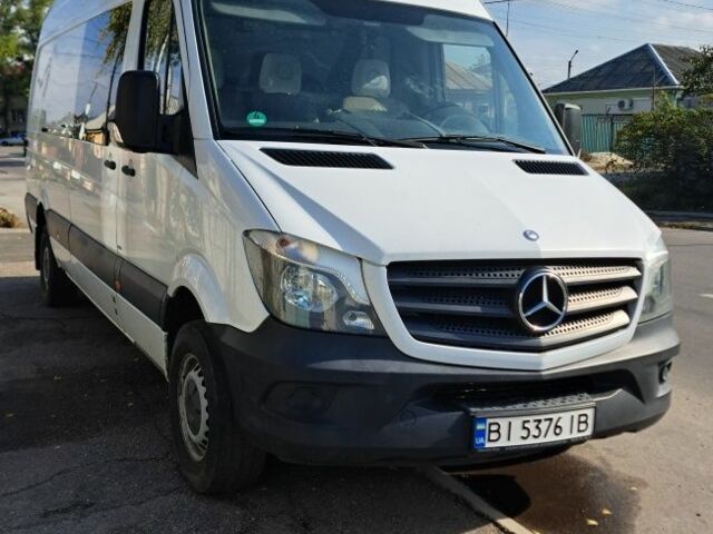 Белый Мерседес Sprinter, объемом двигателя 2.2 л и пробегом 298 тыс. км за 14500 $, фото 1 на Automoto.ua