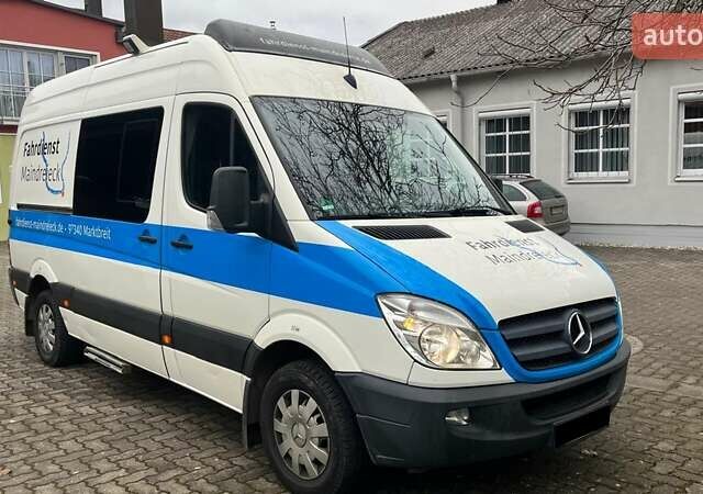 Белый Мерседес Sprinter, объемом двигателя 2.2 л и пробегом 390 тыс. км за 14567 $, фото 1 на Automoto.ua