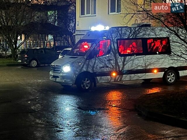 Белый Мерседес Sprinter, объемом двигателя 2.7 л и пробегом 473 тыс. км за 22800 $, фото 1 на Automoto.ua