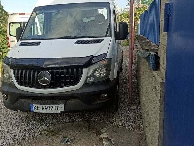 Белый Мерседес Sprinter, объемом двигателя 2.14 л и пробегом 233 тыс. км за 24700 $, фото 1 на Automoto.ua