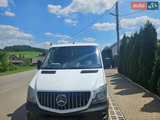 Белый Мерседес Sprinter, объемом двигателя 2.14 л и пробегом 360 тыс. км за 19000 $, фото 1 на Automoto.ua