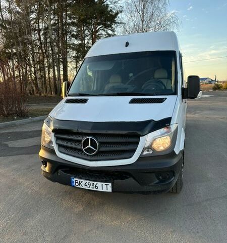 Белый Мерседес Sprinter, объемом двигателя 2.2 л и пробегом 490 тыс. км за 28000 $, фото 1 на Automoto.ua