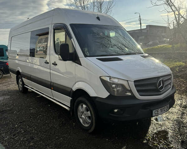 Білий Мерседес Sprinter, об'ємом двигуна 2.99 л та пробігом 331 тис. км за 32849 $, фото 1 на Automoto.ua
