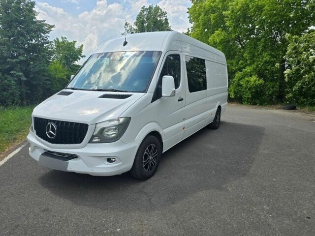Белый Мерседес Sprinter, объемом двигателя 2.2 л и пробегом 262 тыс. км за 11500 $, фото 1 на Automoto.ua