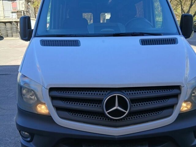 Белый Мерседес Sprinter, объемом двигателя 2.14 л и пробегом 651 тыс. км за 24000 $, фото 1 на Automoto.ua