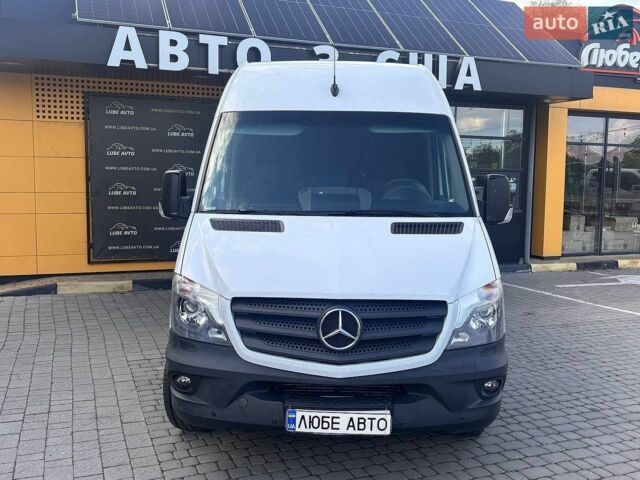 Белый Мерседес Sprinter, объемом двигателя 2.14 л и пробегом 369 тыс. км за 28500 $, фото 1 на Automoto.ua