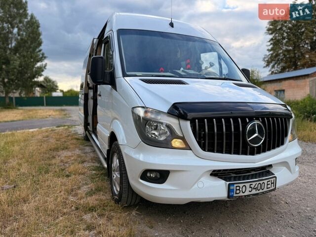 Белый Мерседес Sprinter, объемом двигателя 2.99 л и пробегом 450 тыс. км за 45000 $, фото 1 на Automoto.ua
