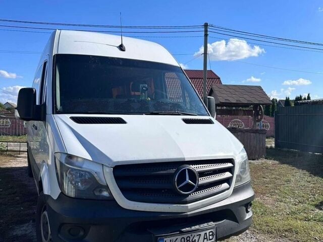 Белый Мерседес Sprinter, объемом двигателя 2.14 л и пробегом 472 тыс. км за 24000 $, фото 1 на Automoto.ua