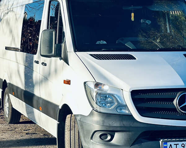 Белый Мерседес Sprinter, объемом двигателя 2.99 л и пробегом 355 тыс. км за 41500 $, фото 1 на Automoto.ua
