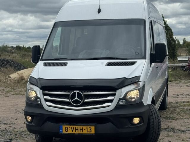 Белый Мерседес Sprinter, объемом двигателя 0 л и пробегом 450 тыс. км за 22793 $, фото 1 на Automoto.ua
