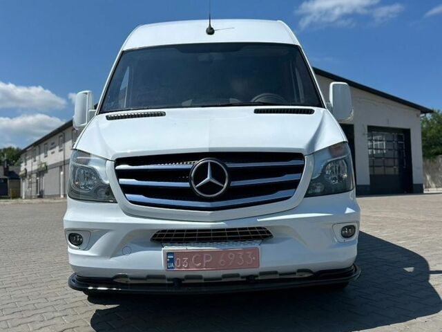 Белый Мерседес Sprinter, объемом двигателя 2.99 л и пробегом 342 тыс. км за 34000 $, фото 1 на Automoto.ua