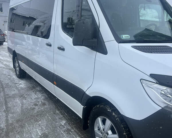 Белый Мерседес Sprinter, объемом двигателя 2.99 л и пробегом 550 тыс. км за 35500 $, фото 1 на Automoto.ua