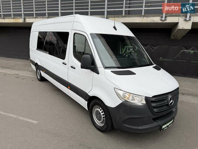 Белый Мерседес Sprinter, объемом двигателя 2.14 л и пробегом 293 тыс. км за 29900 $, фото 1 на Automoto.ua