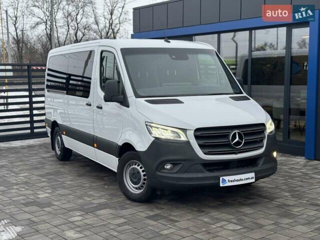 Белый Мерседес Sprinter, объемом двигателя 2.2 л и пробегом 314 тыс. км за 27900 $, фото 1 на Automoto.ua