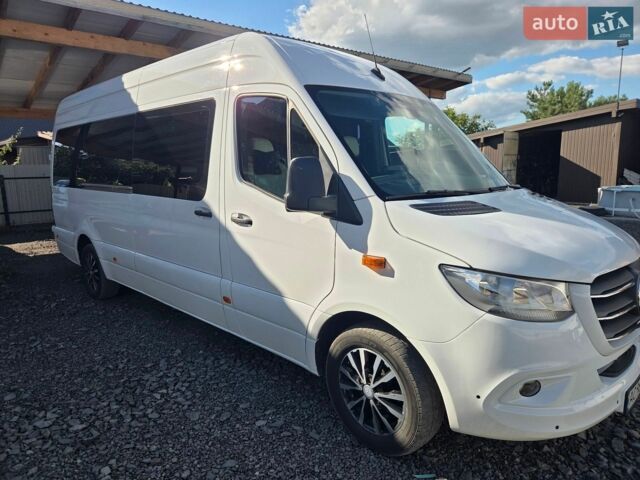 Белый Мерседес Sprinter, объемом двигателя 2.14 л и пробегом 370 тыс. км за 31000 $, фото 1 на Automoto.ua