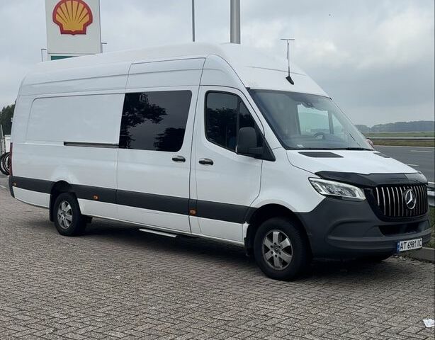 Білий Мерседес Sprinter, об'ємом двигуна 2.1 л та пробігом 500 тис. км за 44000 $, фото 1 на Automoto.ua
