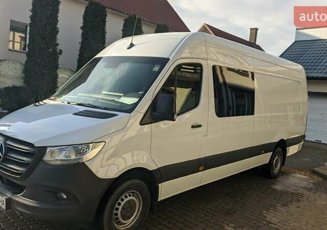 Белый Мерседес Sprinter, объемом двигателя 2.2 л и пробегом 547 тыс. км за 44125 $, фото 1 на Automoto.ua