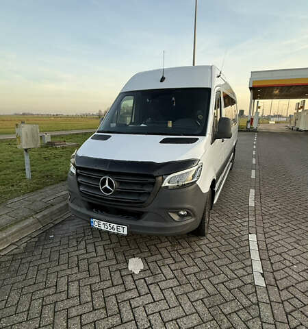 Белый Мерседес Sprinter, объемом двигателя 2.99 л и пробегом 460 тыс. км за 31000 $, фото 1 на Automoto.ua