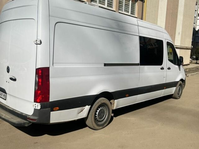 Белый Мерседес Sprinter, объемом двигателя 2.14 л и пробегом 304 тыс. км за 35000 $, фото 1 на Automoto.ua