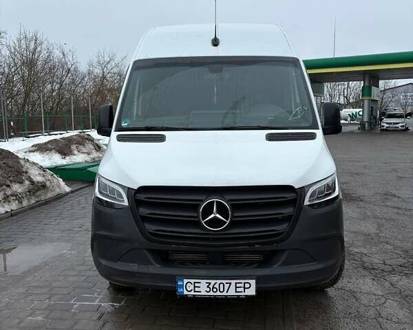 Белый Мерседес Sprinter, объемом двигателя 3 л и пробегом 456 тыс. км за 43039 $, фото 1 на Automoto.ua