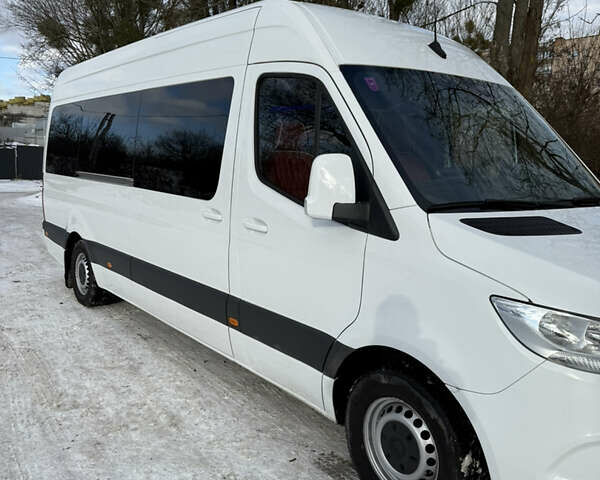 Белый Мерседес Sprinter, объемом двигателя 2 л и пробегом 195 тыс. км за 42900 $, фото 1 на Automoto.ua