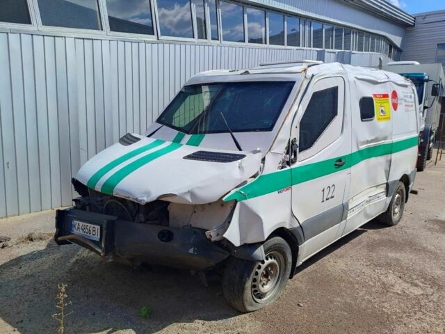 Белый Мерседес Sprinter, объемом двигателя 2.1 л и пробегом 141 тыс. км за 2839 $, фото 1 на Automoto.ua