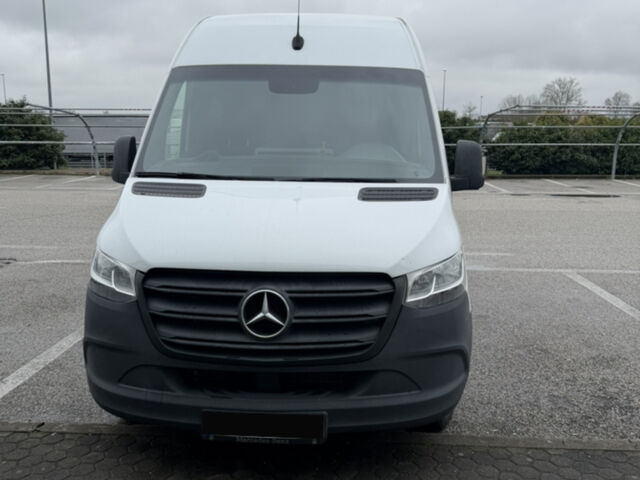 Білий Мерседес Sprinter, об'ємом двигуна 2 л та пробігом 208 тис. км за 43000 $, фото 1 на Automoto.ua