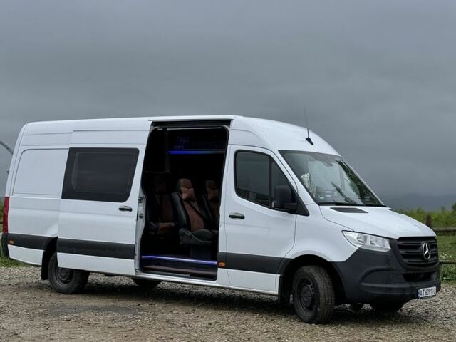 Белый Мерседес Sprinter, объемом двигателя 2.1 л и пробегом 500 тыс. км за 27254 $, фото 1 на Automoto.ua