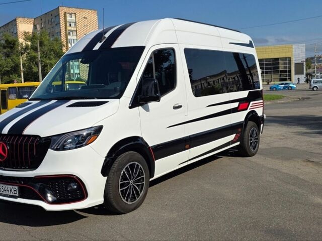 Белый Мерседес Sprinter, объемом двигателя 1.95 л и пробегом 155 тыс. км за 51000 $, фото 1 на Automoto.ua