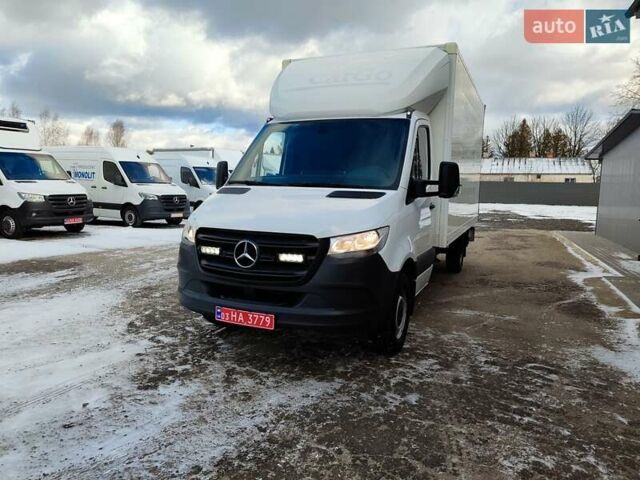 Белый Мерседес Sprinter, объемом двигателя 2.1 л и пробегом 300 тыс. км за 25900 $, фото 1 на Automoto.ua