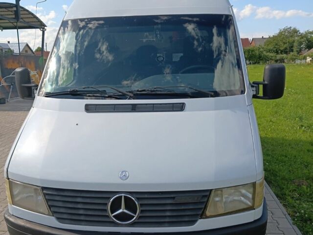 Белый Мерседес Sprinter, объемом двигателя 2.9 л и пробегом 370 тыс. км за 5500 $, фото 1 на Automoto.ua