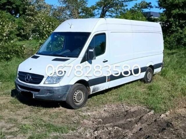 Білий Мерседес Sprinter, об'ємом двигуна 2 л та пробігом 328 тис. км за 5500 $, фото 1 на Automoto.ua