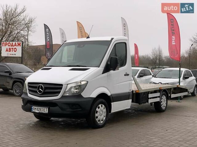 Белый Мерседес Sprinter, объемом двигателя 2.2 л и пробегом 395 тыс. км за 18555 $, фото 1 на Automoto.ua