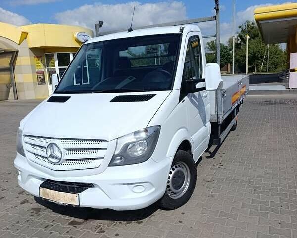 Белый Мерседес Sprinter, объемом двигателя 2.2 л и пробегом 232 тыс. км за 20300 $, фото 1 на Automoto.ua