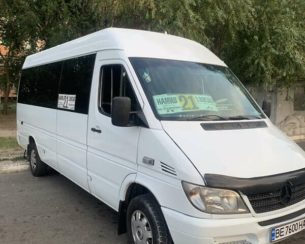 Белый Мерседес Sprinter, объемом двигателя 2.15 л и пробегом 835 тыс. км за 8700 $, фото 1 на Automoto.ua