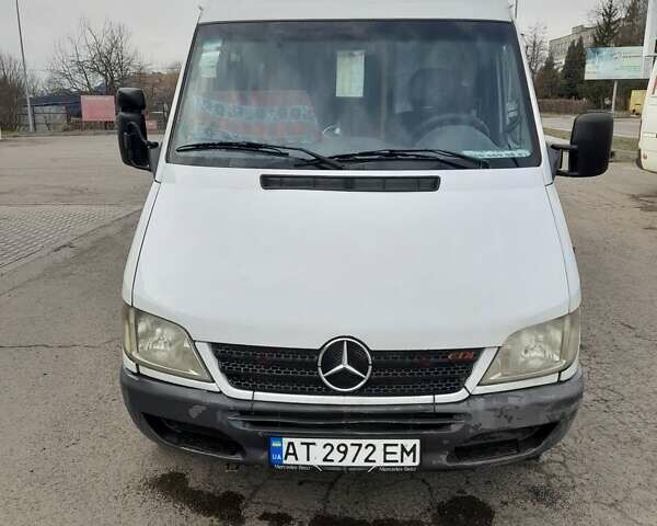 Білий Мерседес Sprinter, об'ємом двигуна 2.2 л та пробігом 837 тис. км за 8100 $, фото 1 на Automoto.ua